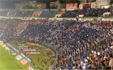 VIDEO: Cruz Azul es recibido con mosaico en su regreso al Estadio Ciudad de los Deportes