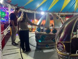 Juego de “tazas locas” se descarrila en la Feria Yucatán Xmatkuil; clausuran la atracción