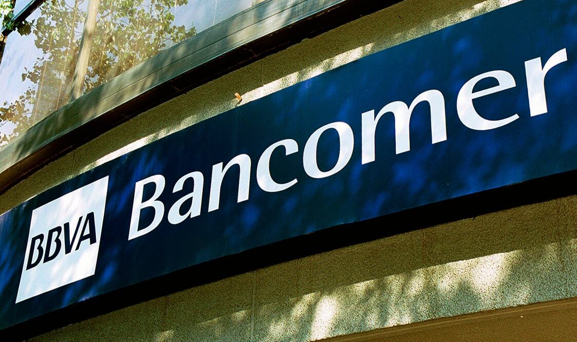 Reportan falla en servicios digitales de BBVA Bancomer