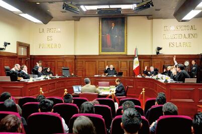 Destituyen a 20 servidores por incumplir amparos