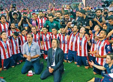 Chivas logra la hazaña con el doblete