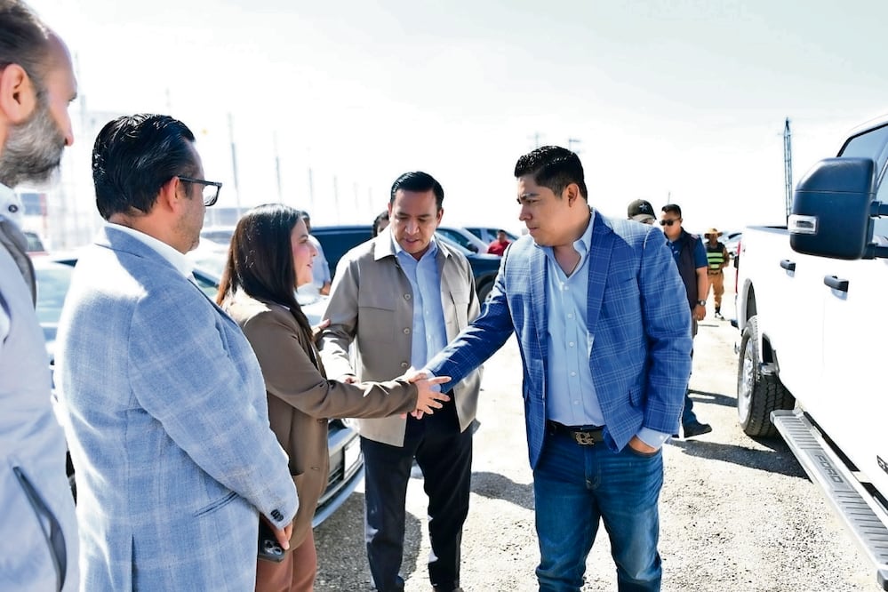 El gobernador Ricardo Gallardo (der.) fortaleció sus políticas de promoción. Foto: Especial