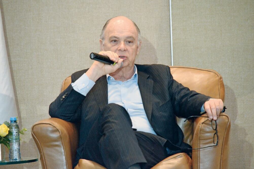 El escritor Enrique Krauze dijo que urgen políticos eficaces (EMILIO VÁSQUEZ. EL UNIVERSAL)