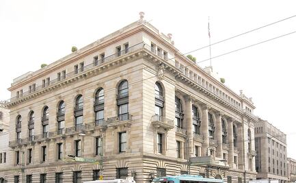 Monreal asegura que la reforma al Banco de México no sirve al lavado de dinero