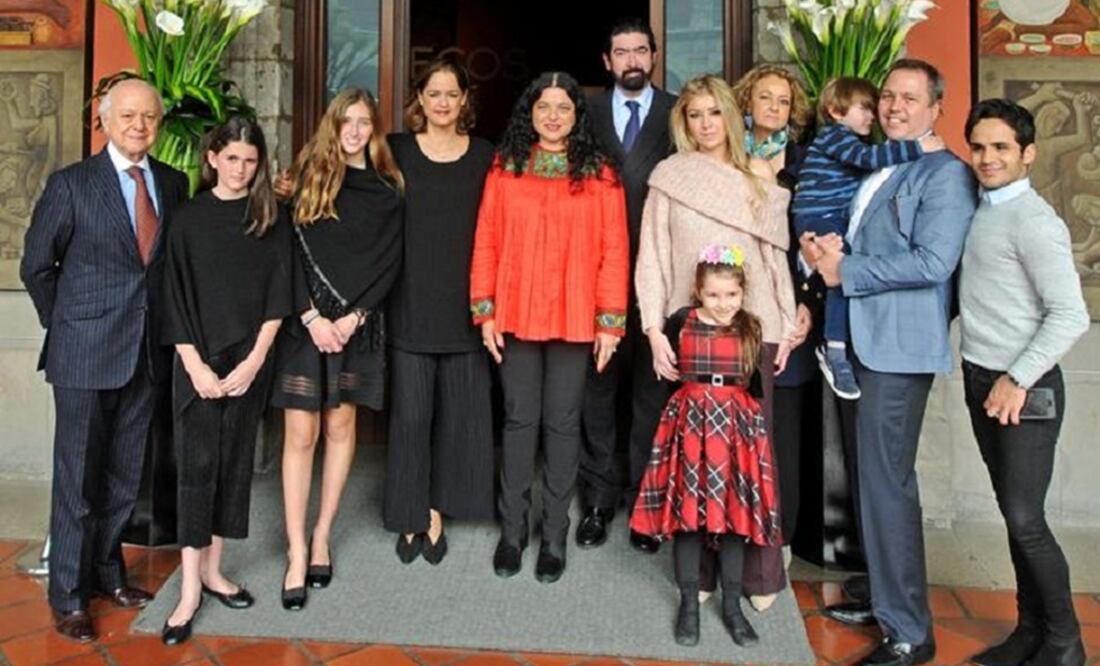 Funcionarios y familiares recordaron a Rafael Tovar y de Teresa a dos años de su fallecimiento. Foto: Arturo López / Secretaría de Cultura