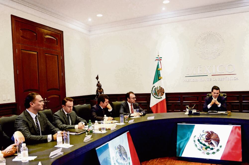 El martes pasado el presidente Enrique Peña Nieto se reunió con el Consejo Coordinador Empresarial (CCE) en la Residencia Oficial de Los Pinos (ESPECIAL)