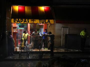 Damnificados corren a presidente municipal de Tula tras inundaciones