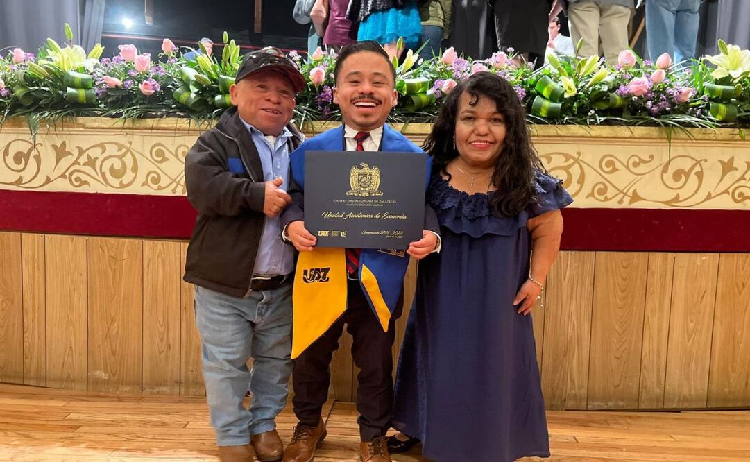 Abelito junto a sus padres. Foto: El Abelito Oficial (Facebook)