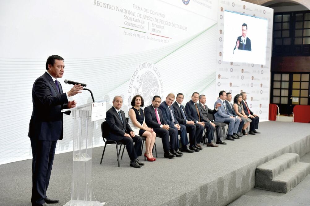 El secretario de Gobernación, Miguel Ángel Osorio Chong, asistió a la Convención Nacional 2017 de la Canacintra. (CORTESÍA SEGOB)