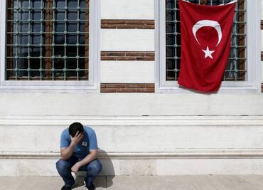 After attacks, Mexico warns citizens to avoid travel to Turkey