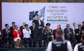 Bolaños-Cacho Cué, presidente de San Lázaro, asiste a desfile militar del 16 de septiembre; es su tercer acto oficial