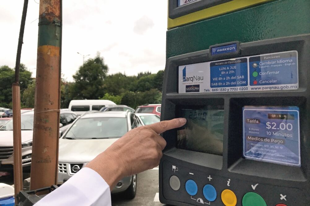 La tarifa de las alcancías es de 12 pesos por hora, al incumplir con el pago los conductores deben cubrir una multa de 626 pesos (ARCHIVO. EL UNIVERSAL)