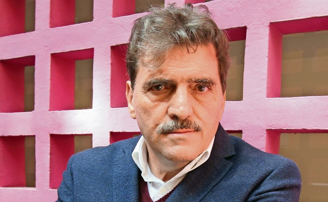 Enrique Serna recibirá el premio en abril, en la Feria Internacional del Libro de la Universidad de Guanajuato. Foto: Archivo EL UNIVERSAL