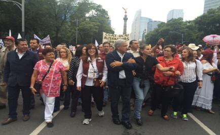 Marchan simpatizantes de Morena sobre Reforma