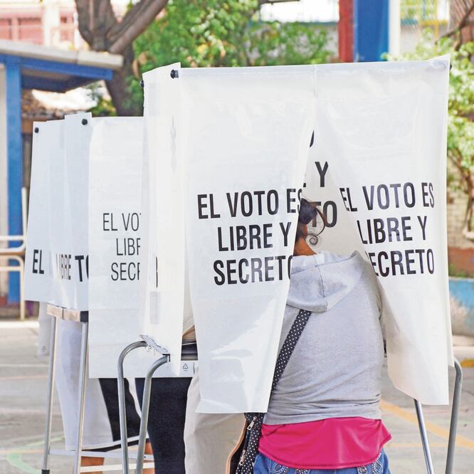 Regist ro. El INE está obligado a fiscalizar en 37 días a partir del cierre de campañas y entregar los resultados en julio. ARCHIVO EL UNIVERSAL