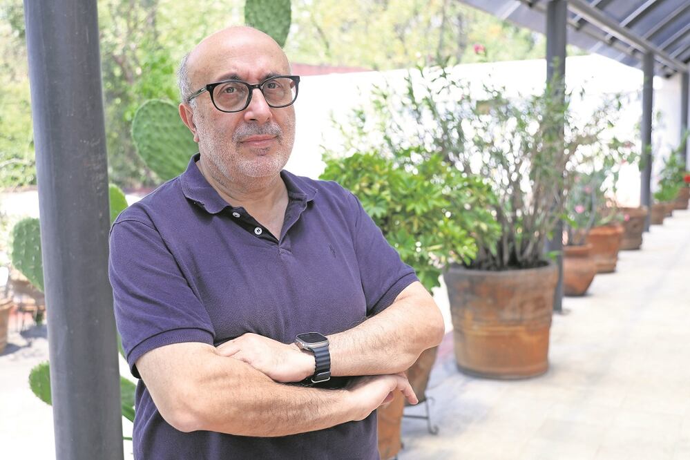 Edgardo Castro es estudioso de la obra del filósofo francés Michel Foucault; ha publicado, entre otros títulos, el Diccionario Foucault. Foto: Carlos Mejía /El Universal