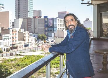 Diego El Cigala se hizo "Indestructible" con la Salsa