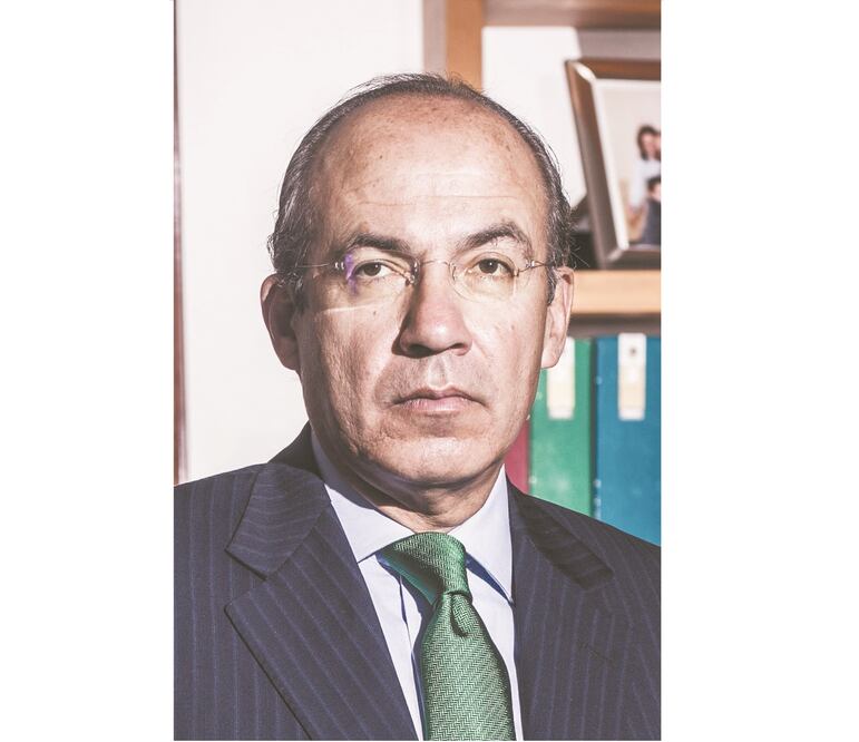 Felipe Calderón dijo que la 4T viola derechos de ciudadanos. Foto: ARCHIVO EL UNIVERSAL