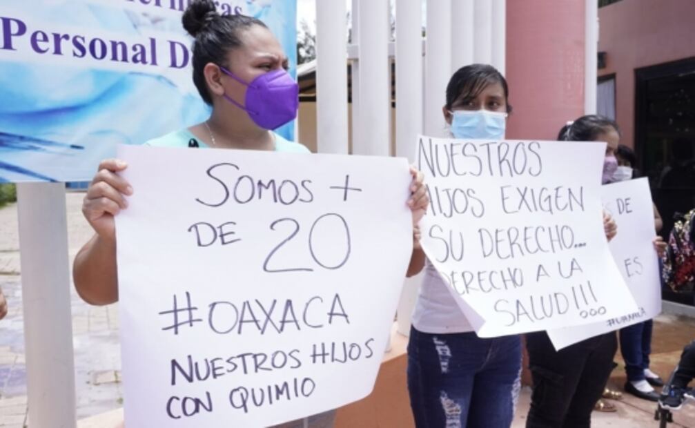Familiares de niños con cáncer protestan por falta de medicamentos en Oaxaca