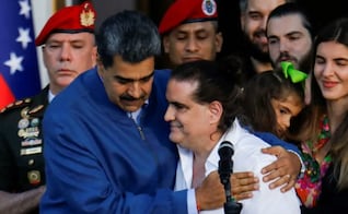 Gobierno de Ecuador promete colaborar con EU en caso Saab; ministro asegura que “muchos están nerviosos”
