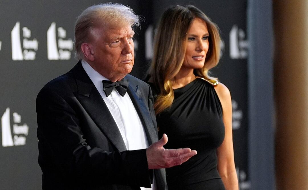 Donald Trump junto a la primera dama en la función "Les Mis". (11/06/25) Foto: AP