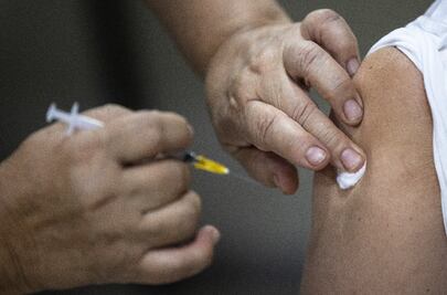 Covid: EMA asegura que no desaconsejó la aplicación de dosis de refuerzo