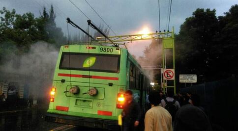 Se incendia trolebús en la Doctores