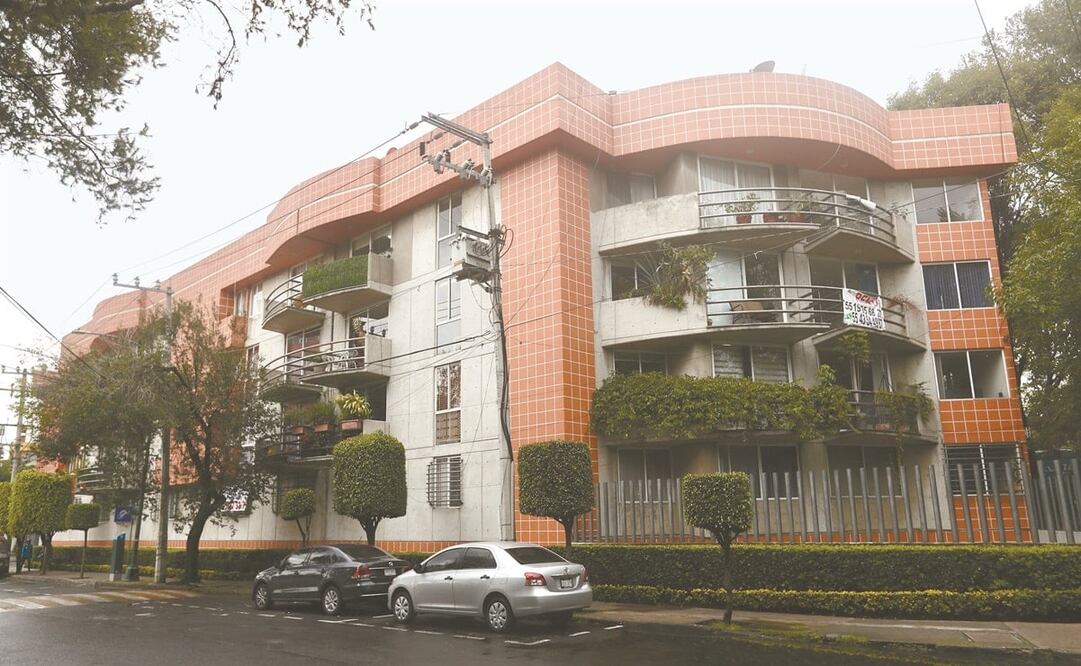 La empresa Constructora del Centro y del Bajío, S.A. de C.V., que entre 2015 y 2016 se adjudicó tres contratos por 94 mdp con la Comisión Nacional del Agua, con domicilio fiscal en Pennsylvania 15, en la colonia Nápoles. Fotos: Valente Rosas/ EL UNIVERSAL