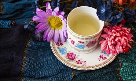 Prueba estas tres infusiones florales de otoño