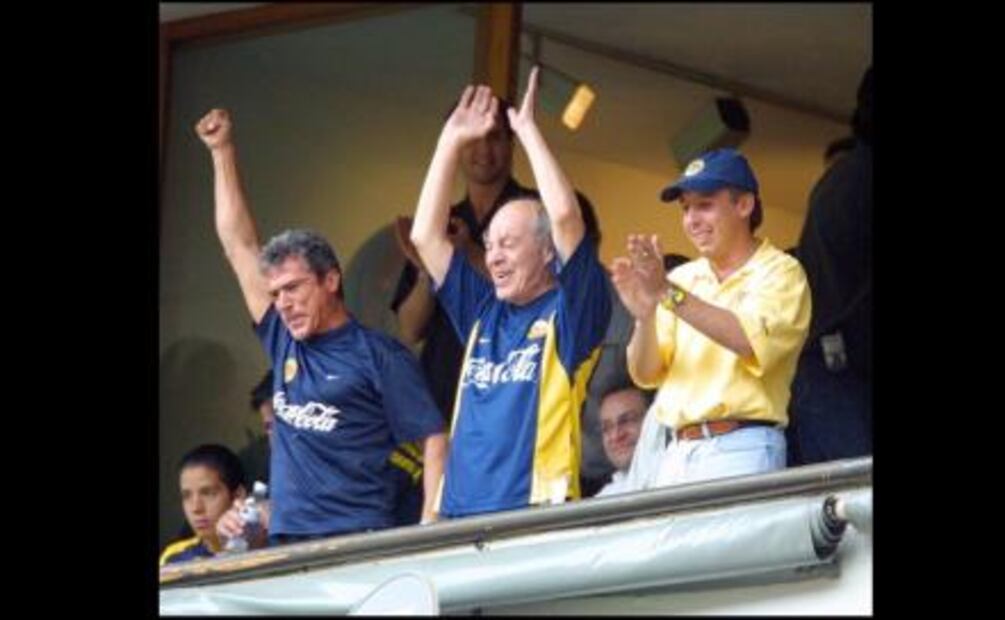 Los famosos que apoyan a Cruz Azul o América