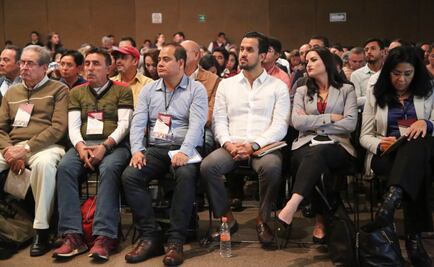 Se reúne AMLO con coordinadores estatales de Morena