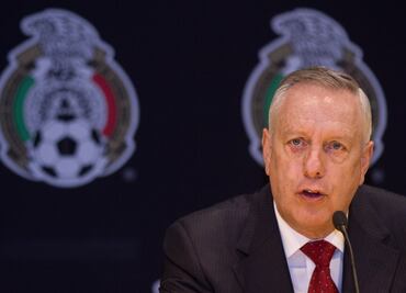 Árbitros mexicanos no quieren el VAR