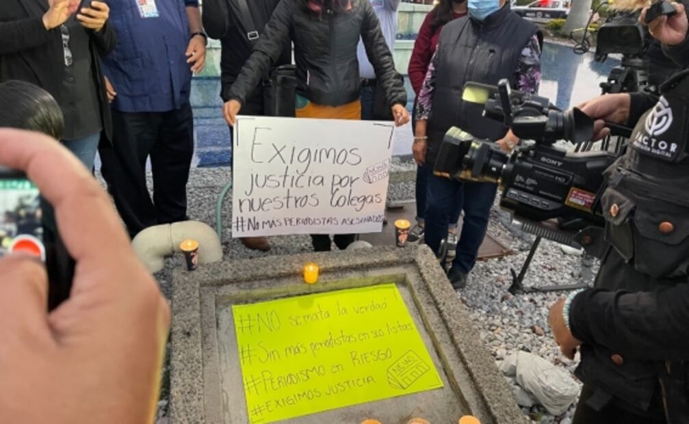 Periodistas se manifiestan en Segob; minuto a minuto de las protestas en todo el país