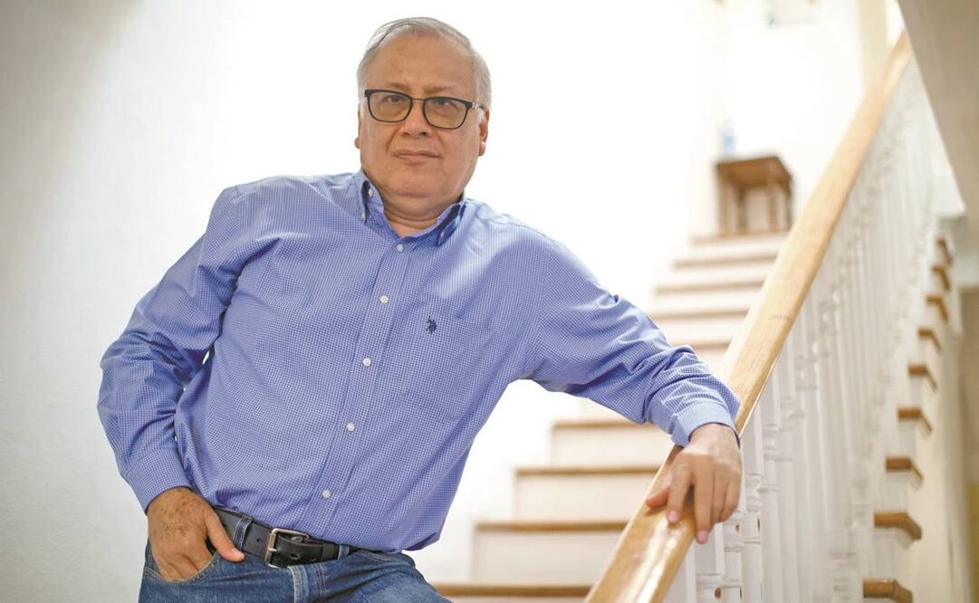 Ernesto Lumbreras buscó sintonía con los lectores que han experimentado algo parecido: “Regresar a ese pueblo y ver lo cambiado que está, fue inevitable el deseo de reconstruir provisionalmente ese sitio”.Foto:Germán Espinosa/EL UNIVERSAL