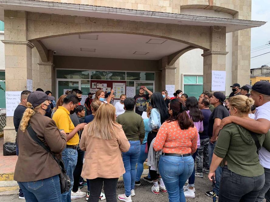Familiares de las menores afectadas exigen la intervención de las autoridades ministeriales. El Foto: Especiales
