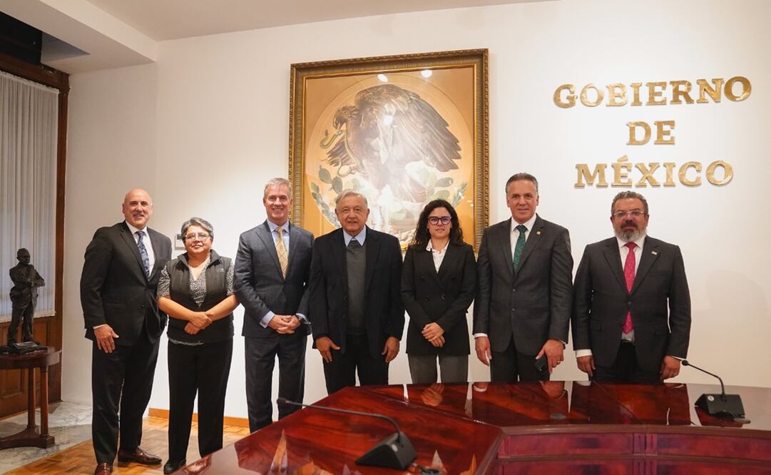 López Obrador recibió a representantes de Canadian Pacific Kansas City. Foto: Secretaría de Economía