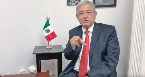 Regresa AMLO con mucha vida del puente de muertos