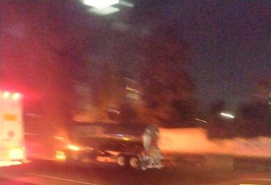 Tráiler se incendia en la carretera México - Querétaro