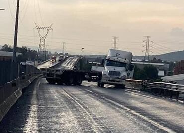 ¡Toma tus precauciones! Accidente vehicular provoca cierre total en Circuito Exterior Mexiquense