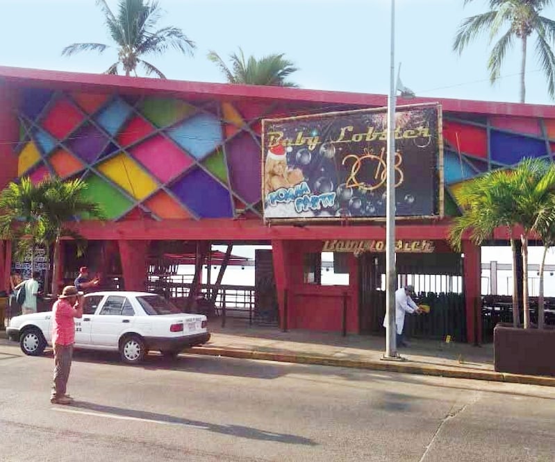 La gente del puerto reconoce que las noches de diversión han cambiado. Ir a un bar y pretender regresar en taxi es casi imposible. Foto: ARCHIVO EL UNIVERSAL