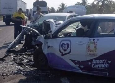 Trágico accidente en Campeche: automóvil del DIF se impacta contra otro vehículo; hay 3 trabajadores muertos
