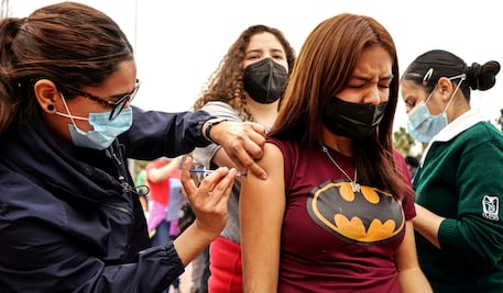 Anuncia Edomex vacunación para menores de 15 a 17 años del 6 al 10 de diciembre