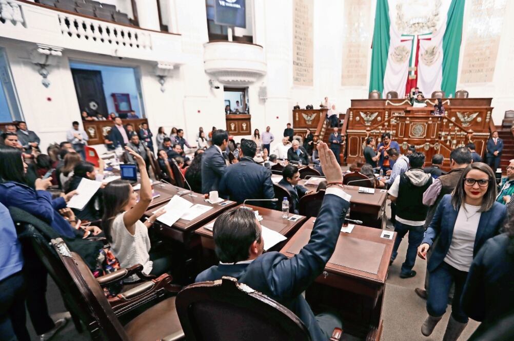 La Asamblea Legislativa, en sesión permanente desde el miércoles y que concluyó la madrugada de ayer, analizó los preceptos (VALENTE ROSAS. EL UNIVERSAL)