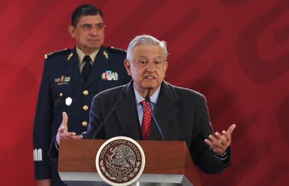 Acusan a AMLO de querer controlar poderes judiciales