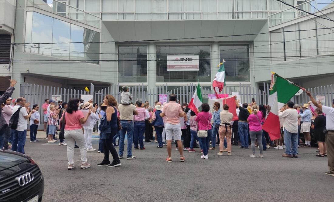 Nuevo León se une a protesta nacional contra la sobrerepresentación legislativa de Morena en el Congreso. Foto: Especial