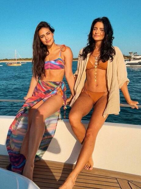 Sorprende el parecido entre Renata Notni y Aislinn Derbez
