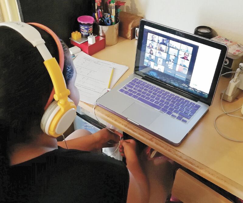 Autoridades de Tamaulipas anunciaron que el ciclo escolar concluirá en línea, y preparatorias y universidades seguirán las actividades por este medio. En Jalisco, iniciará la emisión de boletas y certificados digitales. ARCHIVO EL UNIVERSAL