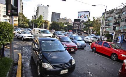 Autos con engomado rosa no circulan este martes, 20 de octubre
