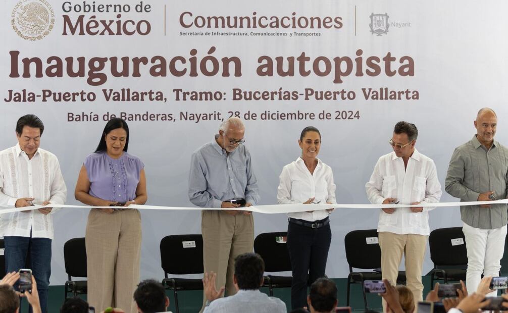 La presidenta Claudia Sheinbaum Pardo encabezó la inauguración del Tramo: Bucerías - Puerto Vallarta, de la autopista Jala - Puerto Vallarta, en Bahía de Banderas, Nayarit. (28/12/2024) Foto: Hugo Salvador / El Universal
