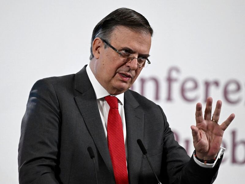 Se le hace tarde a Economía